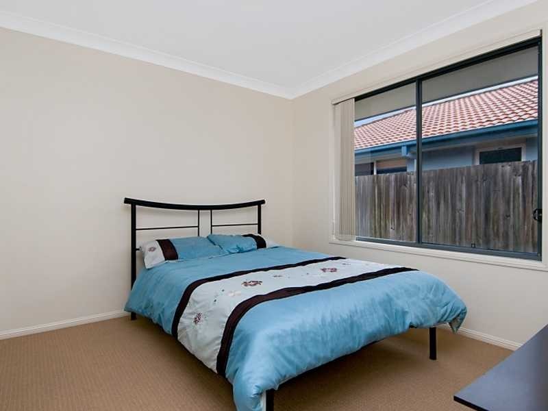 1 CONSTANCE LA, Sippy Downs QLD 4556