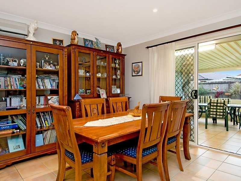 11 Chesterton Crescent, Sippy Downs QLD 4556