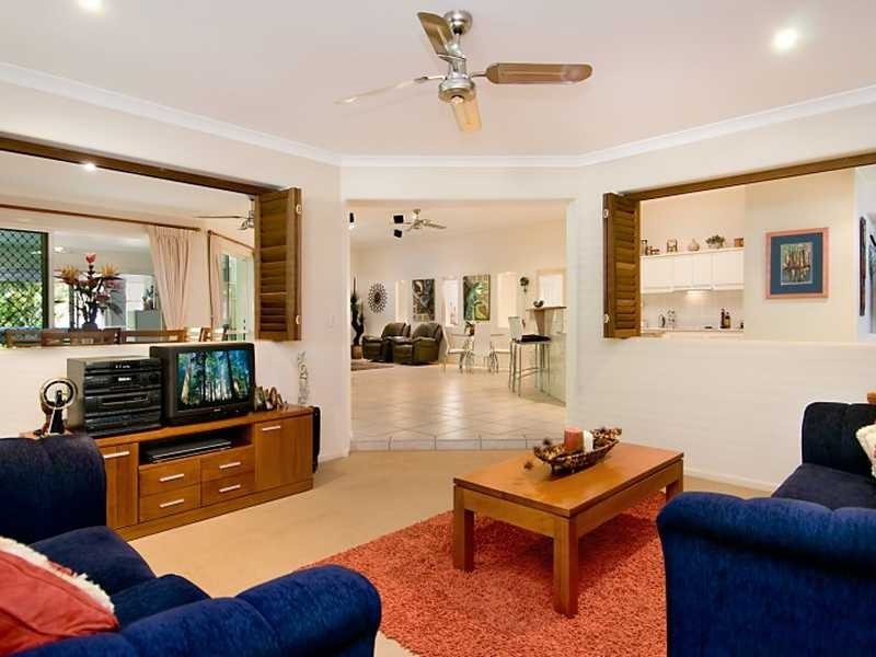 14 FITZWILLIAM DR, Sippy Downs QLD 4556