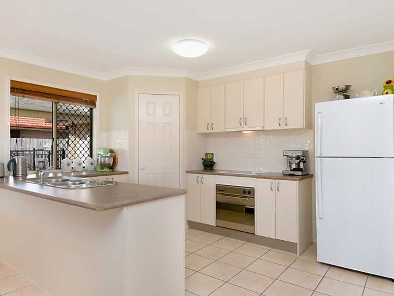 17 Statesman Circuit, Sippy Downs QLD 4556