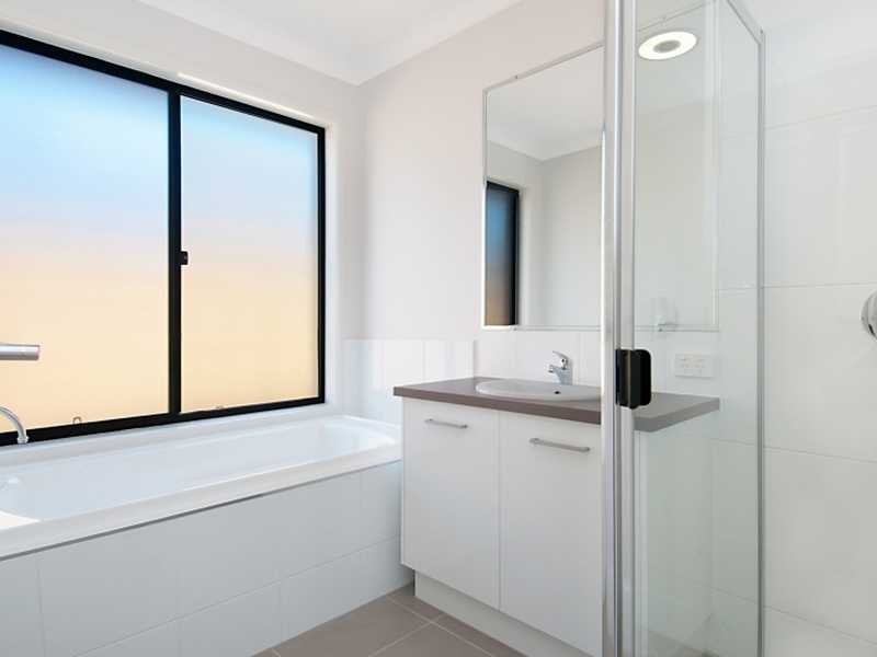 25 Forest Grove Cct, Sippy Downs QLD 4556