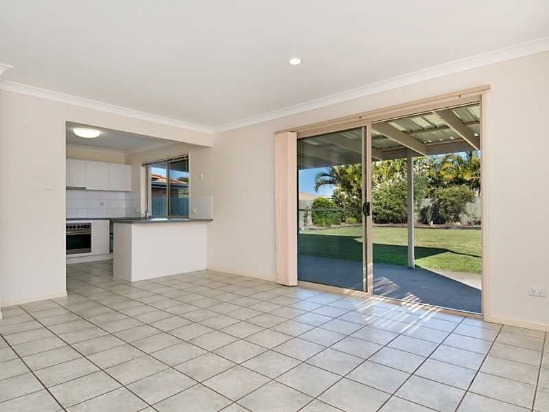 53 STATESMAN CCT, Sippy Downs QLD 4556