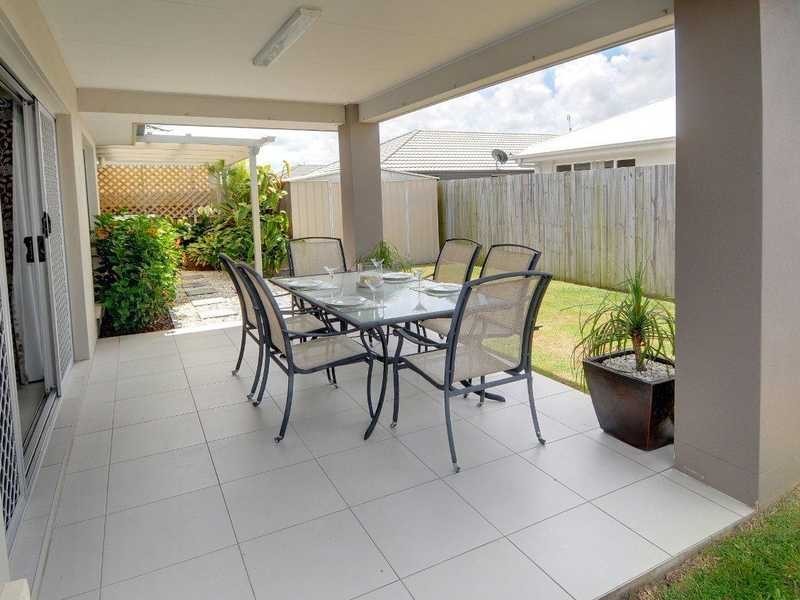 8 BURROWS ST, Sippy Downs QLD 4556