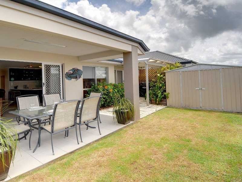 8 BURROWS ST, Sippy Downs QLD 4556