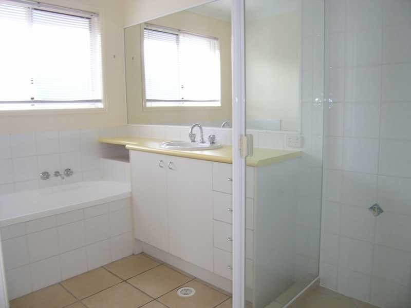 39 STATESMAN CCT, Sippy Downs QLD 4556