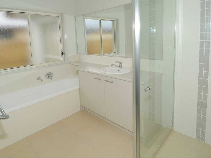 3 White Oak Street, Sippy Downs QLD 4556