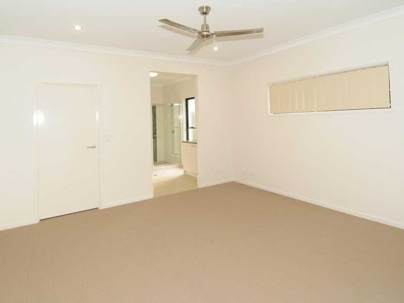 9 White Oak Street, Sippy Downs QLD 4556