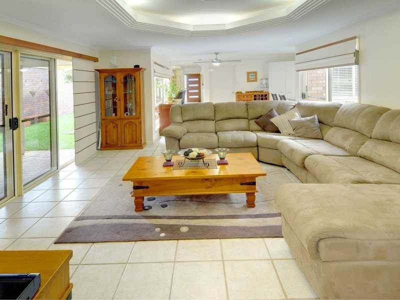 8 Beaverbrook Cct, Sippy Downs QLD 4556