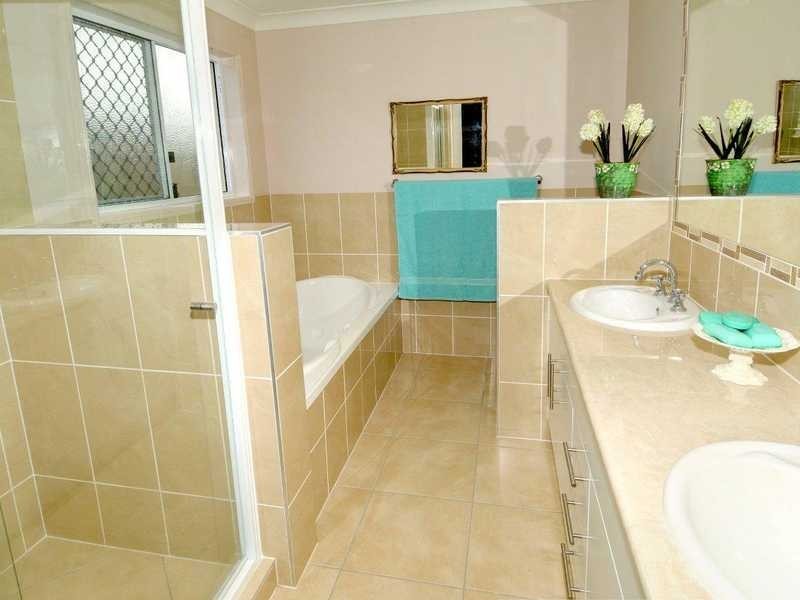 23 Wisteria Cr, Sippy Downs QLD 4556