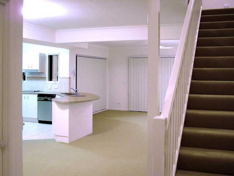 Unit 33/2 Springhill Drive, Sippy Downs QLD 4556