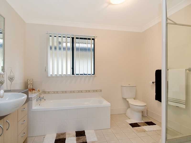 Unit 33/2 Springhill Drive, Sippy Downs QLD 4556