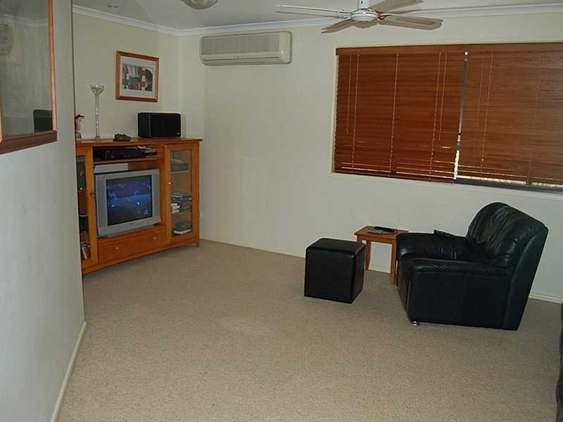 18 Bellflower Rd, Sippy Downs QLD 4556