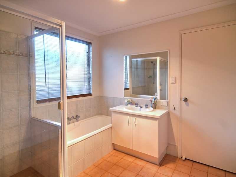 3 Lyon Place, Sippy Downs QLD 4556