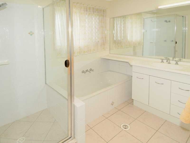 11 Somerville Crescent, Sippy Downs QLD 4556