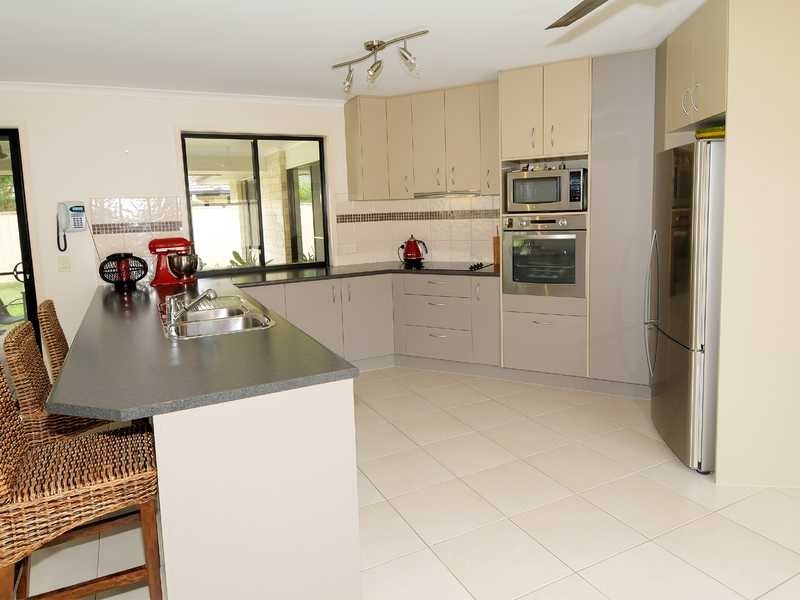 11 Earl Court, Landsborough QLD 4550