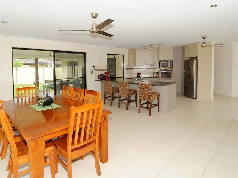 11 Earl Court, Landsborough QLD 4550