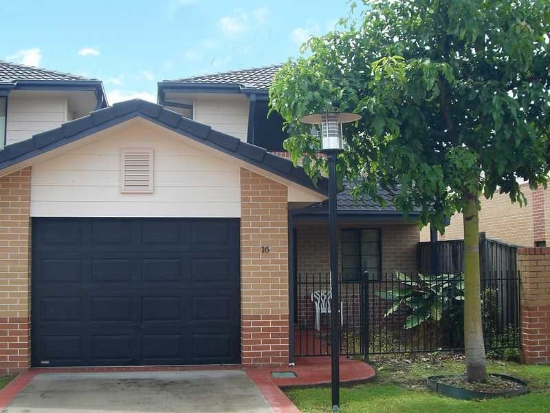 Unit 16/2 SPRINGHILL DVE, Sippy Downs QLD 4556