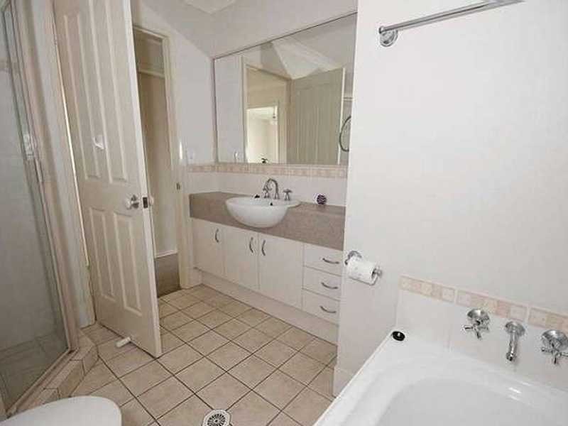 Unit 16/2 SPRINGHILL DVE, Sippy Downs QLD 4556