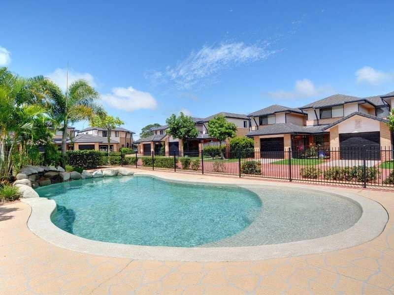 Unit 18/2 Springhill Drive, Sippy Downs QLD 4556
