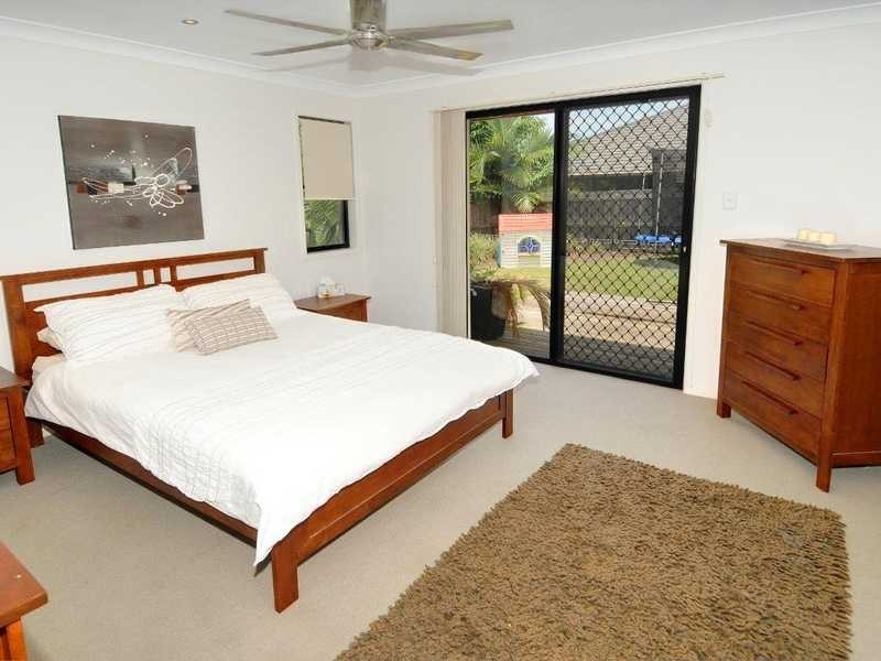 4 Alpinia Street, Sippy Downs QLD 4556