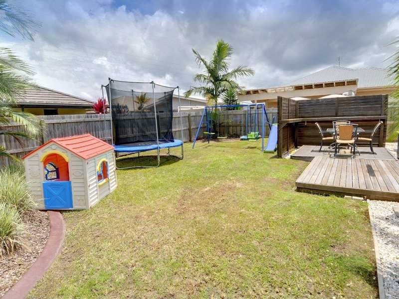 4 Alpinia Street, Sippy Downs QLD 4556