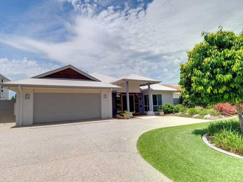 11 Wellman Crescent, Sippy Downs QLD 4556
