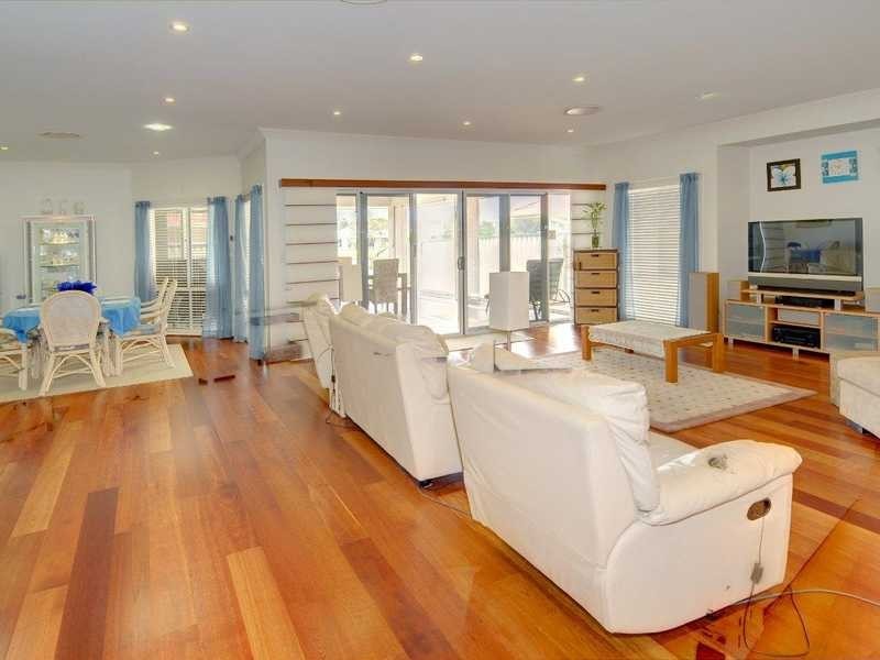 11 Wellman Crescent, Sippy Downs QLD 4556