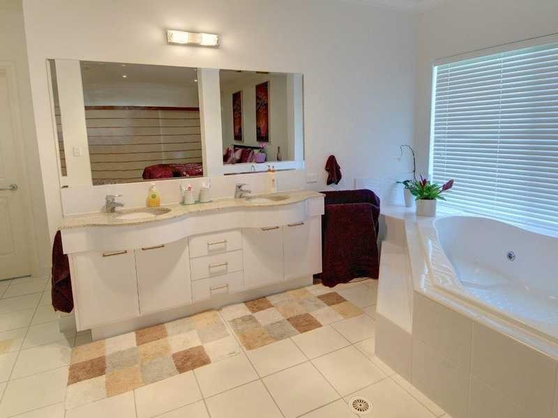 11 Wellman Crescent, Sippy Downs QLD 4556
