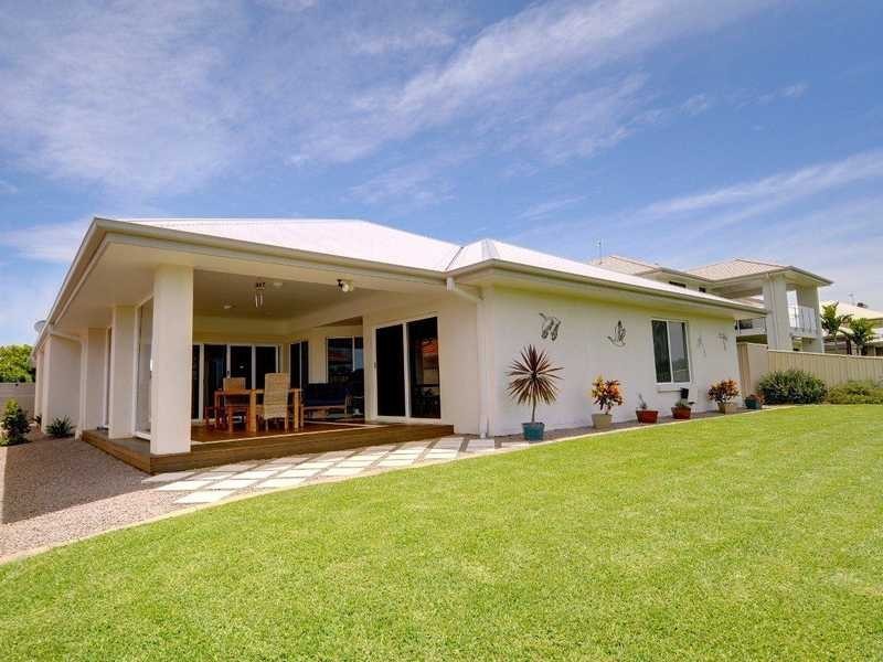 11 Wellman Crescent, Sippy Downs QLD 4556