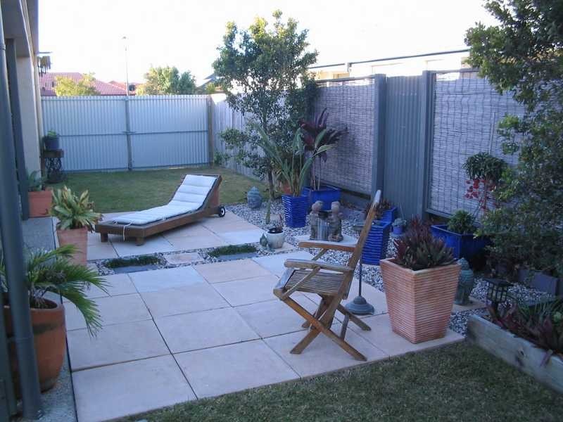 8 Pembroke Crescent, Sippy Downs QLD 4556