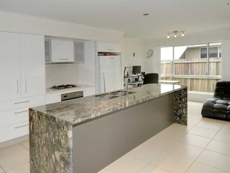 31 Riveroak Way, Sippy Downs QLD 4556