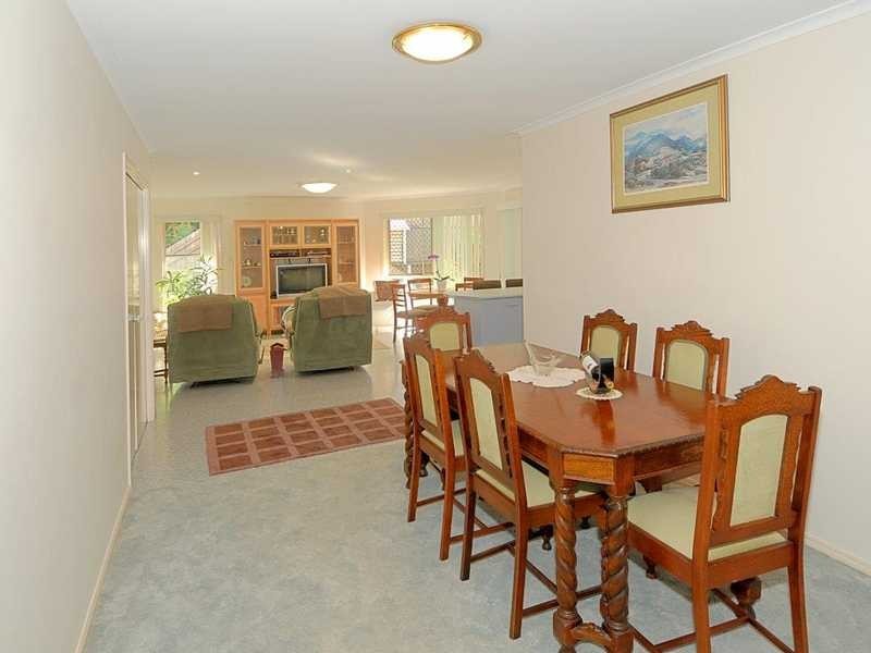 8 Cambridge Court, Sippy Downs QLD 4556