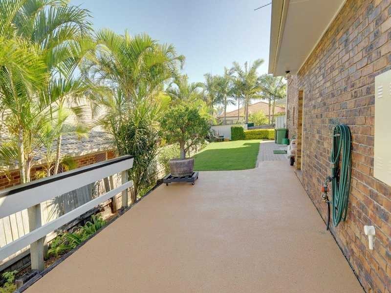 8 Cambridge Court, Sippy Downs QLD 4556