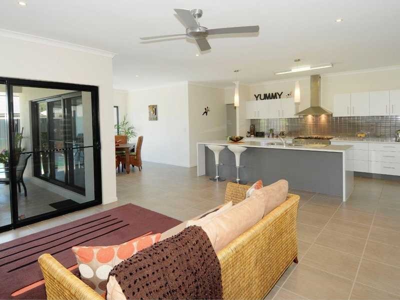 1 Beethoven Circuit, Sippy Downs QLD 4556