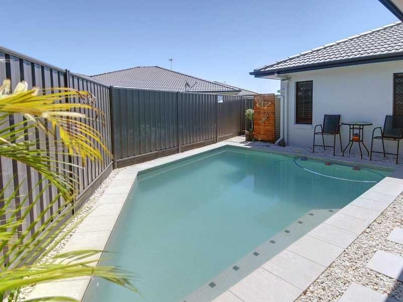 1 Beethoven Circuit, Sippy Downs QLD 4556