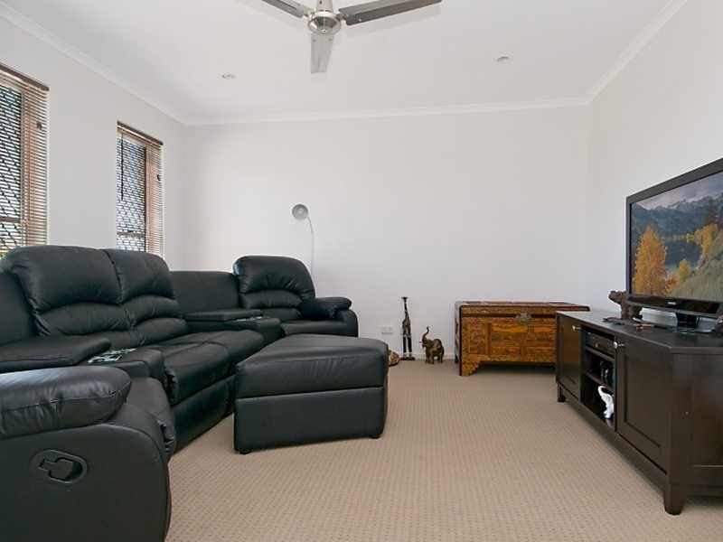 8 Rollins Street, Sippy Downs QLD 4556