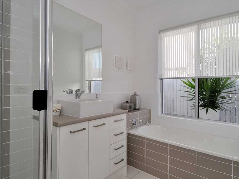 10 Kepplegrove Drive, Sippy Downs QLD 4556