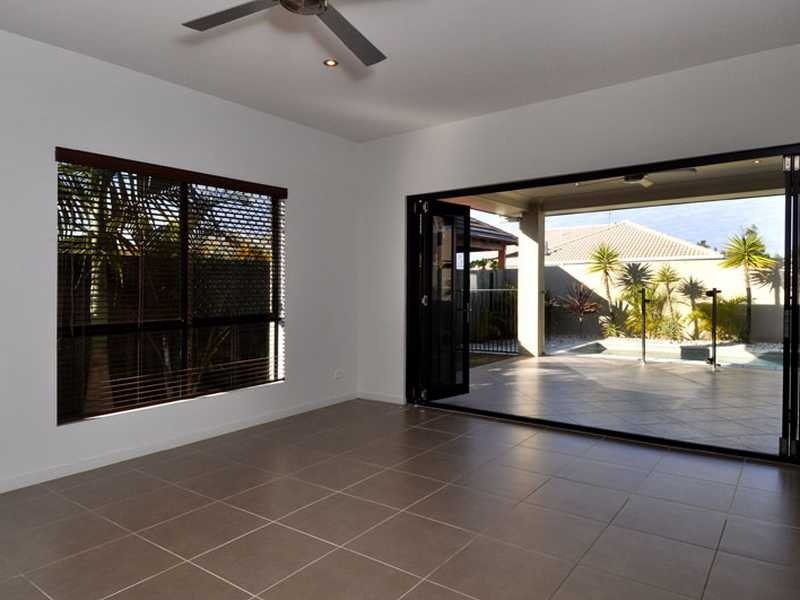 22 Bateman Street, Sippy Downs QLD 4556