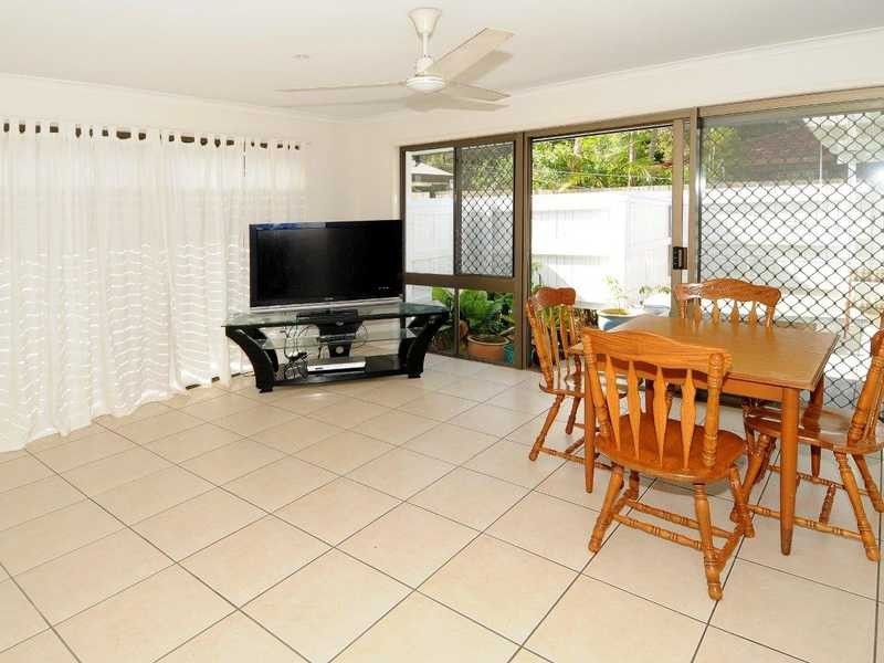 30 Karawatha Drive, Mountain Creek QLD 4557