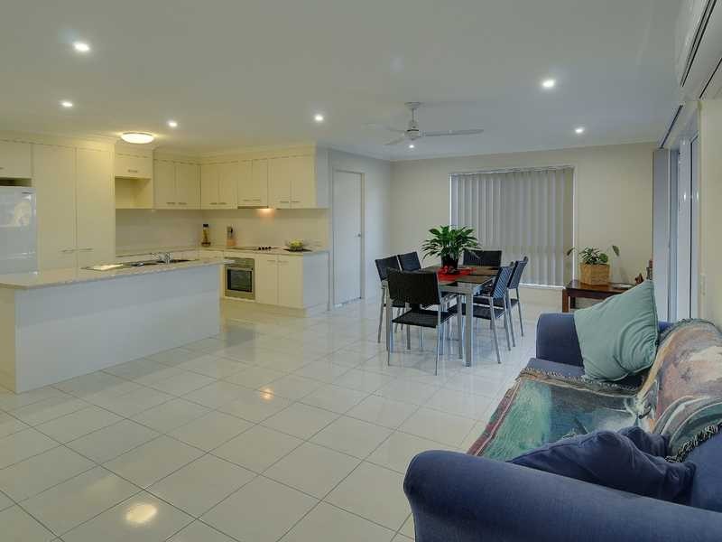 17 Clarence Place, Sippy Downs QLD 4556