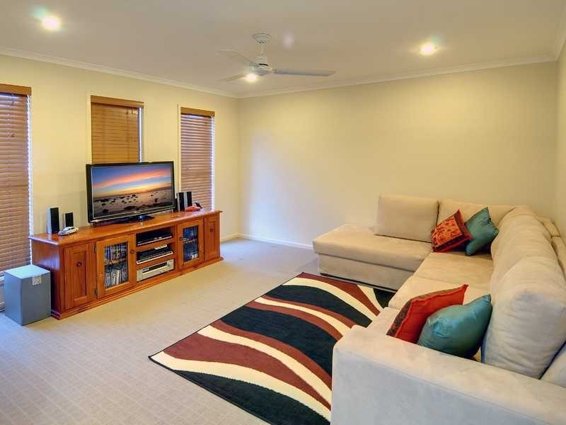 17 Clarence Place, Sippy Downs QLD 4556