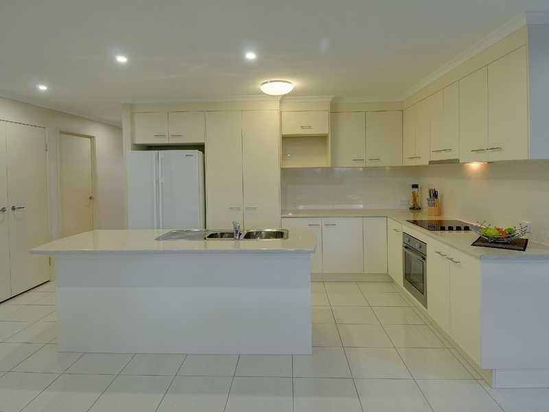 17 Clarence Place, Sippy Downs QLD 4556