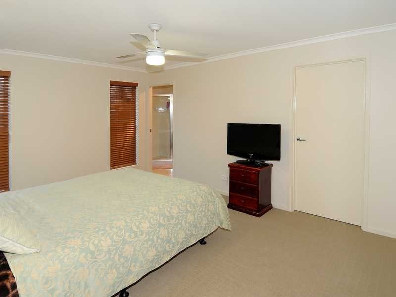 17 Clarence Place, Sippy Downs QLD 4556