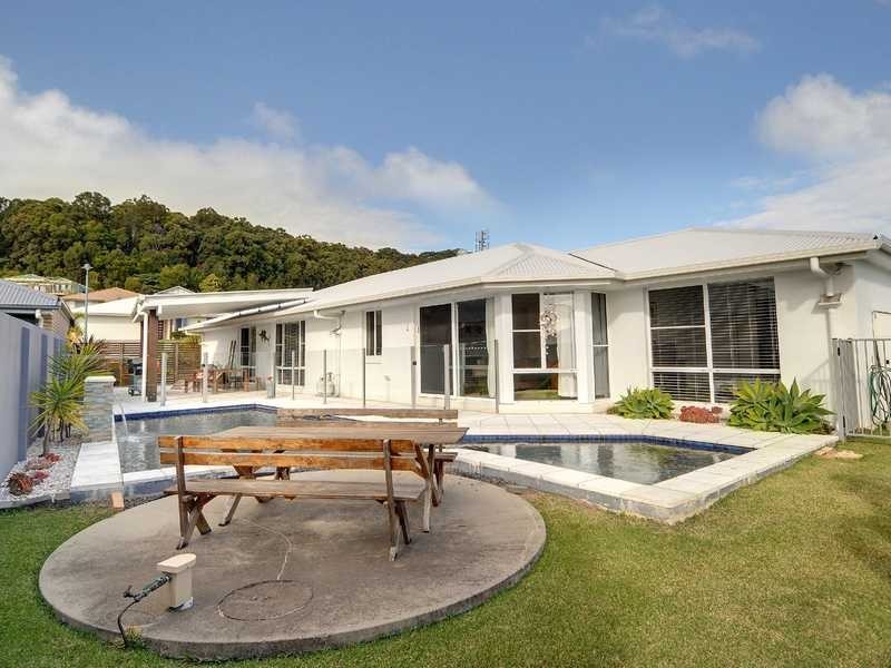 6 Clearwater Circuit, Bli Bli QLD 4560