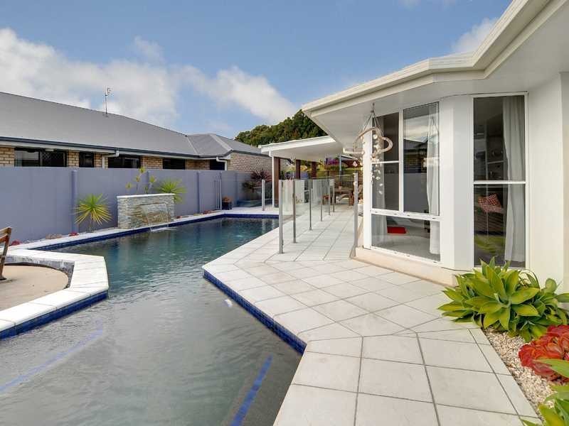 6 Clearwater Circuit, Bli Bli QLD 4560