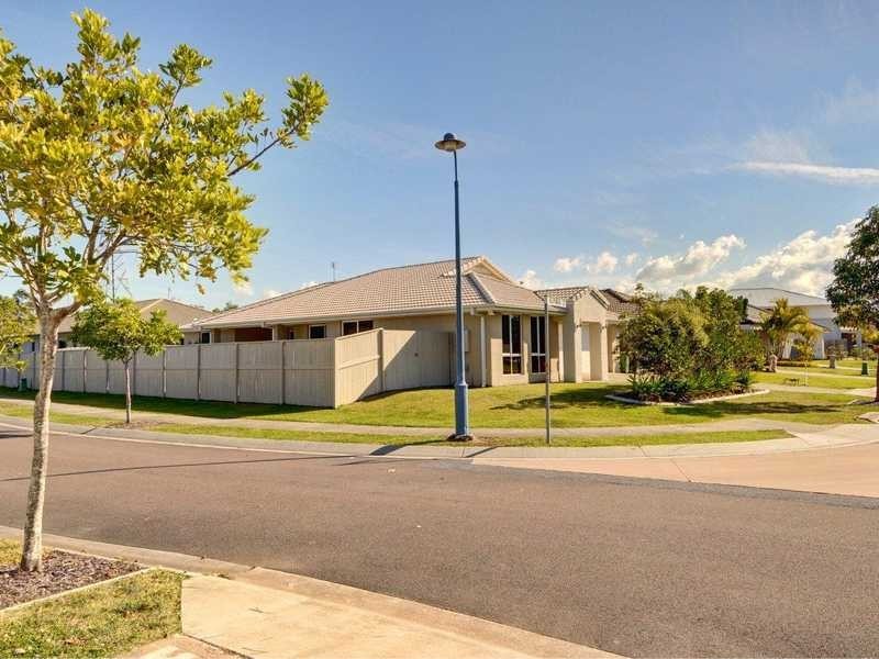 14 Alpinia Street, Sippy Downs QLD 4556