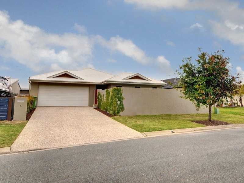 7 Sinatra Street, Sippy Downs QLD 4556