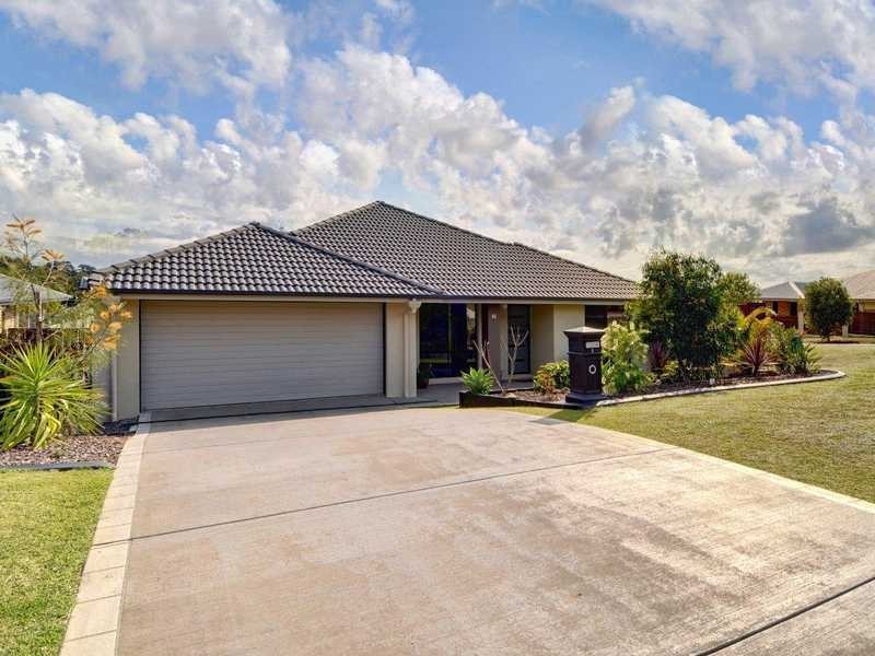 2 Clearwater Circuit, Bli Bli QLD 4560