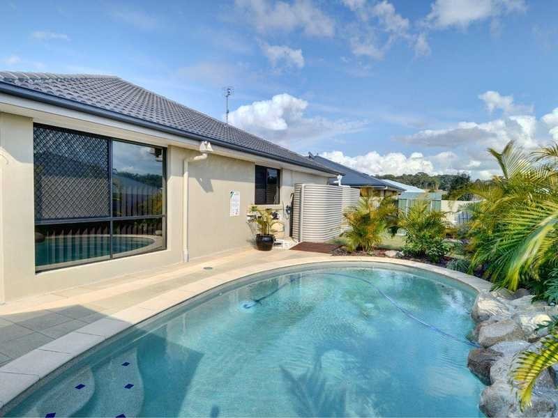 2 Clearwater Circuit, Bli Bli QLD 4560