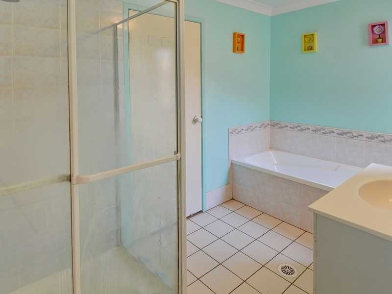 17 Beaverbrook Circuit, Sippy Downs QLD 4556